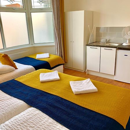 London Studio Apartments, Private Bathrooms And Parking Ilford Luaran gambar