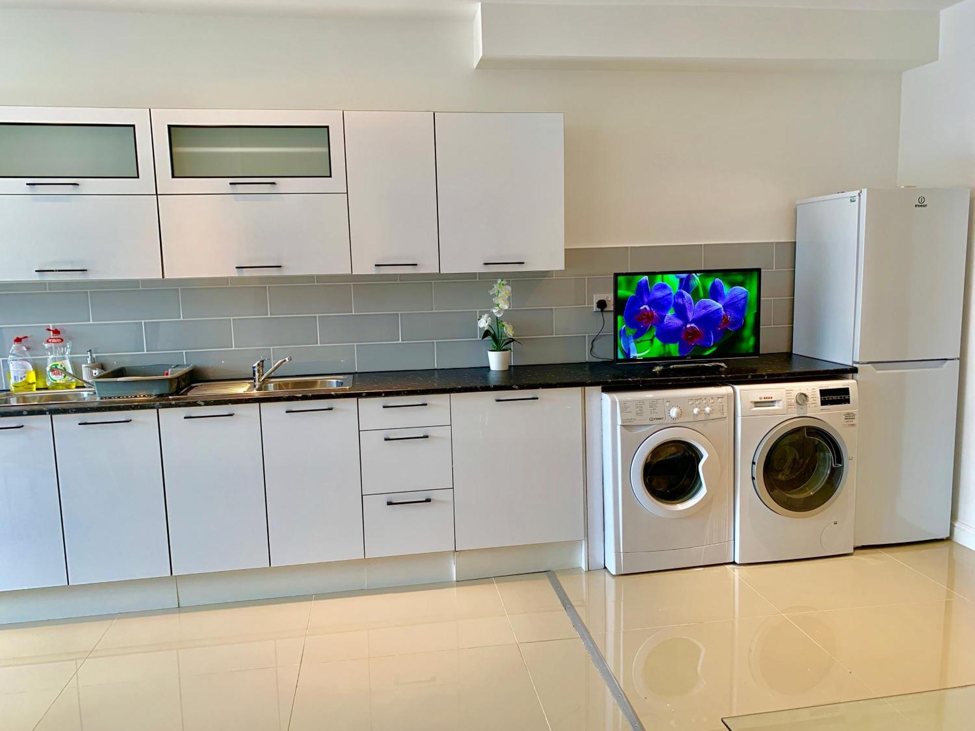 London Studio Apartments, Private Bathrooms And Parking Ilford Luaran gambar