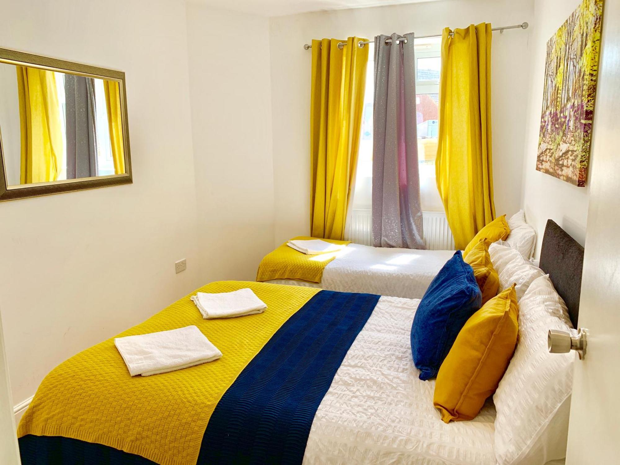 London Studio Apartments, Private Bathrooms And Parking Ilford Luaran gambar