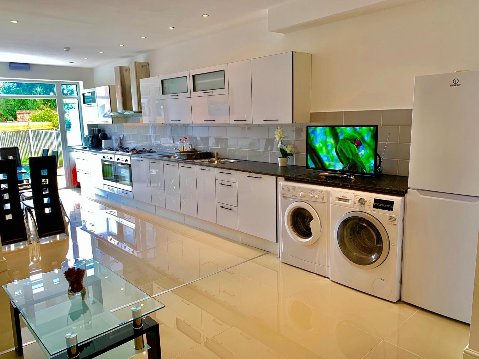 London Studio Apartments, Private Bathrooms And Parking Ilford Luaran gambar