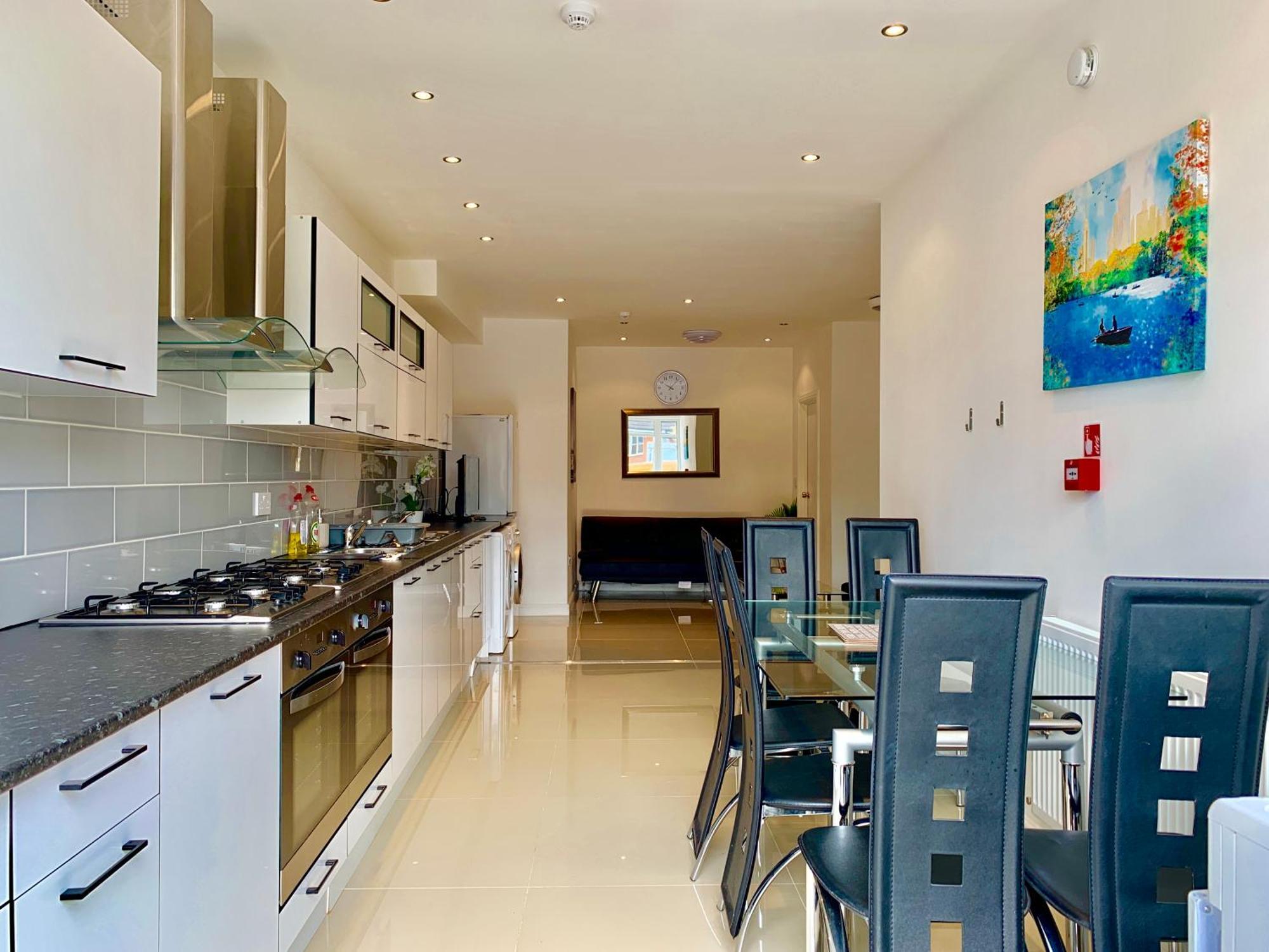 London Studio Apartments, Private Bathrooms And Parking Ilford Luaran gambar