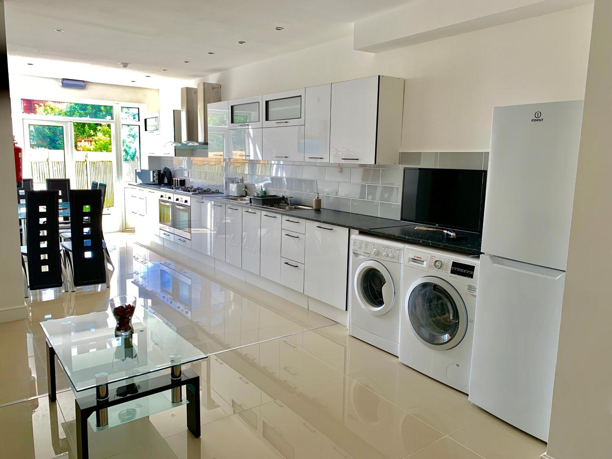 London Studio Apartments, Private Bathrooms And Parking Ilford Luaran gambar