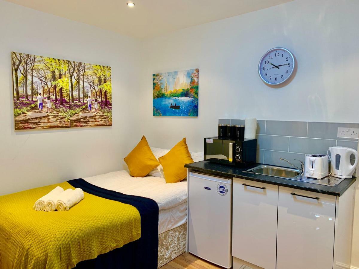 London Studio Apartments, Private Bathrooms And Parking Ilford Luaran gambar