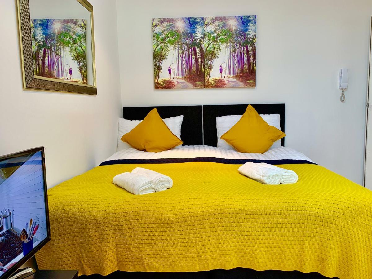 London Studio Apartments, Private Bathrooms And Parking Ilford Luaran gambar