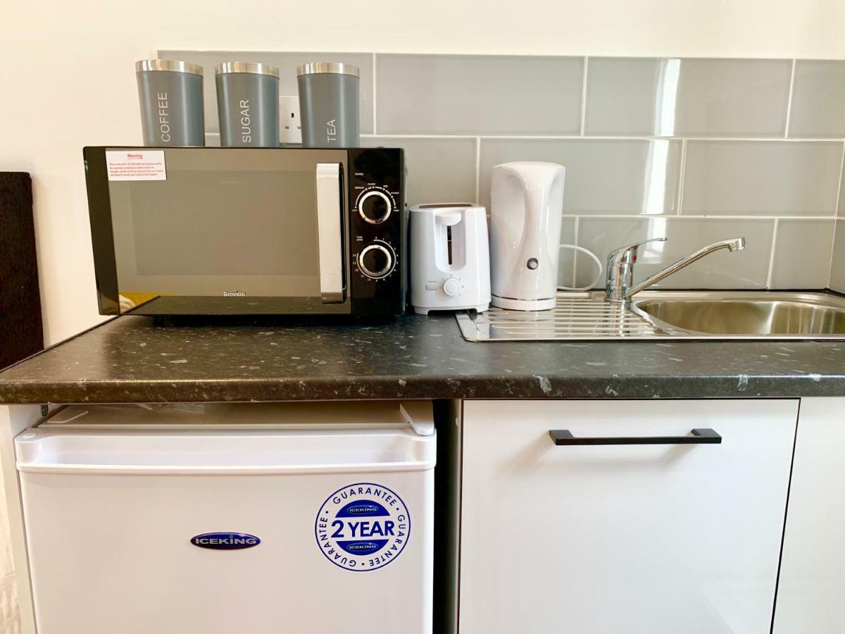 London Studio Apartments, Private Bathrooms And Parking Ilford Luaran gambar