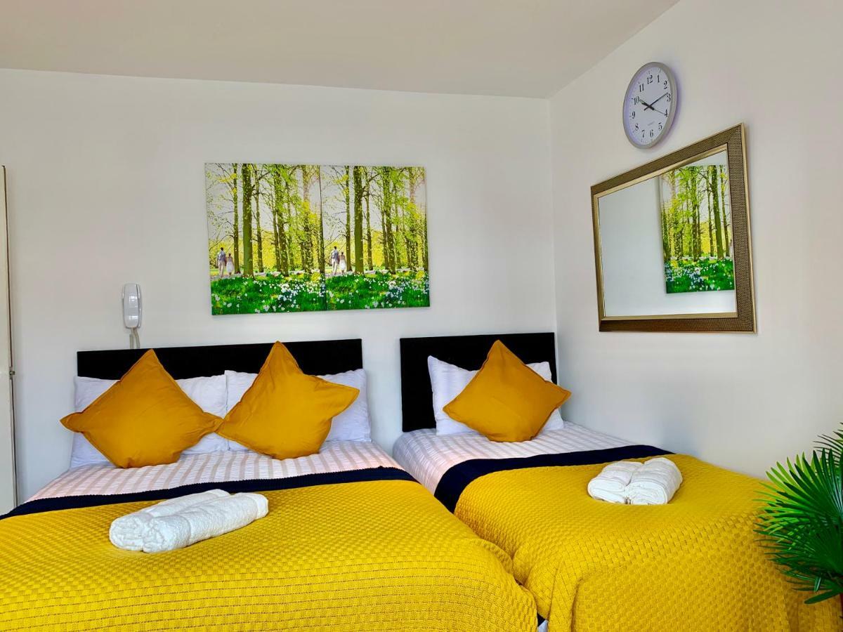 London Studio Apartments, Private Bathrooms And Parking Ilford Luaran gambar