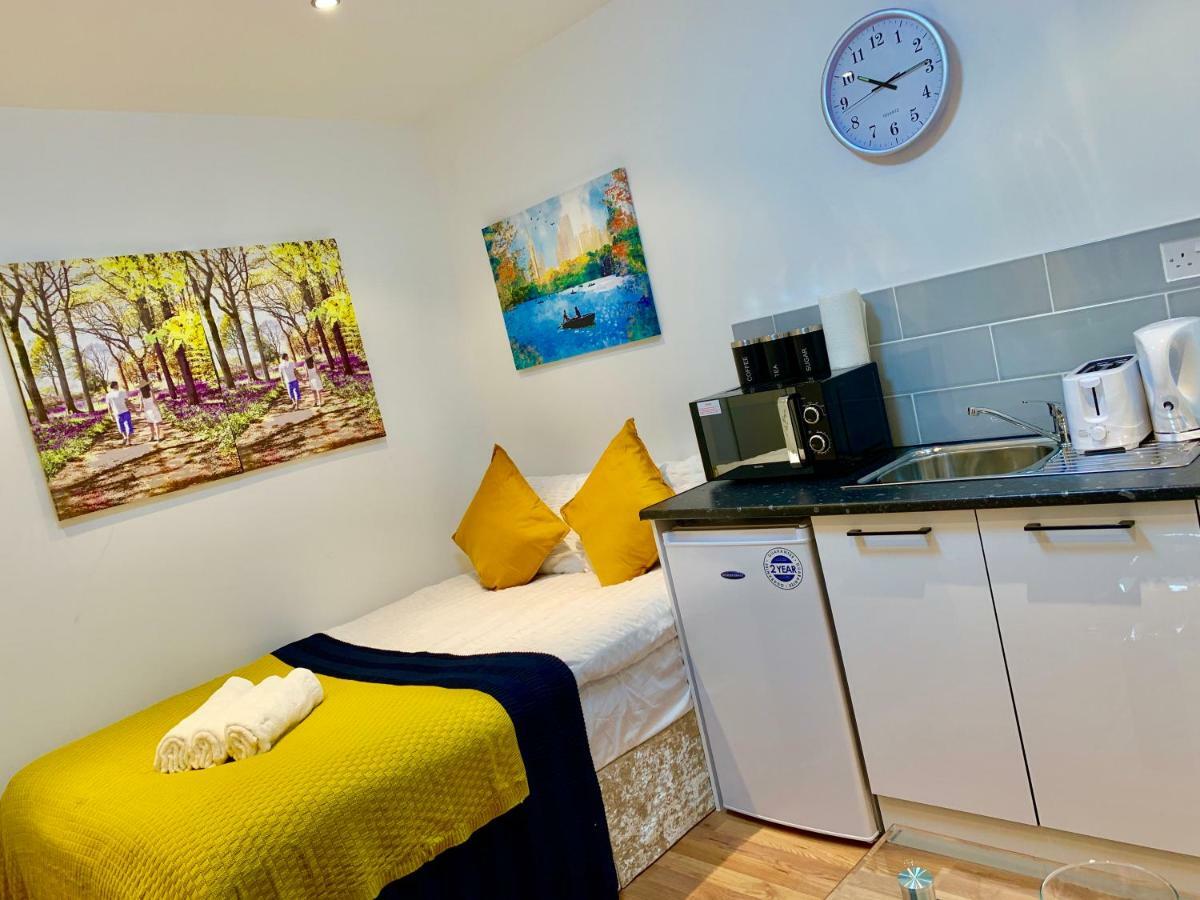 London Studio Apartments, Private Bathrooms And Parking Ilford Luaran gambar