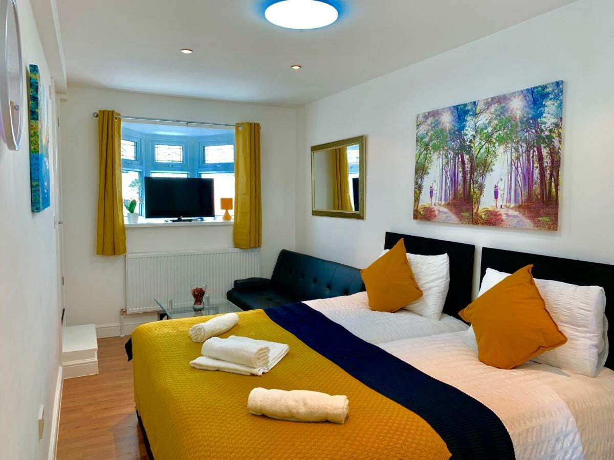 London Studio Apartments, Private Bathrooms And Parking Ilford Luaran gambar
